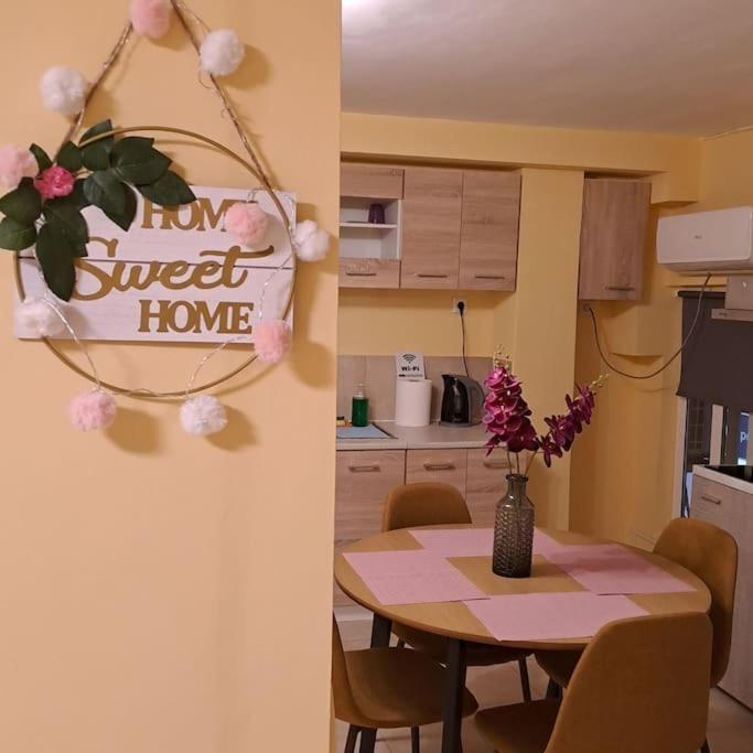 Zenia Home 1 Στην Καρδιά Της Πάτρας Kültér fotó